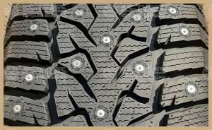 Royal Black Stud II 235/45 R18 98T